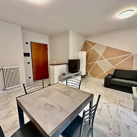 Geometry House 2br